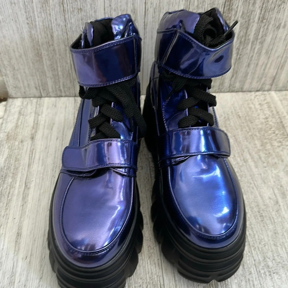 NWOT Current Mood gravity trip metallic holo blue sneakers - Picture 2 of 7